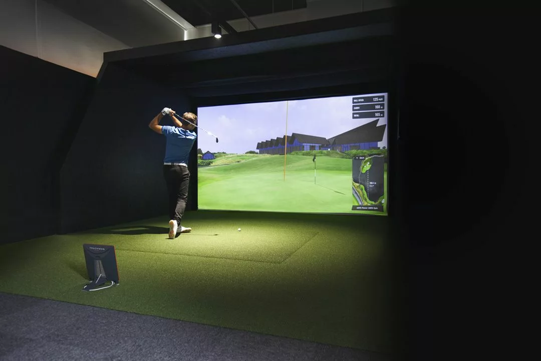 Indoor Golf Range, Golf Simulator Toronto